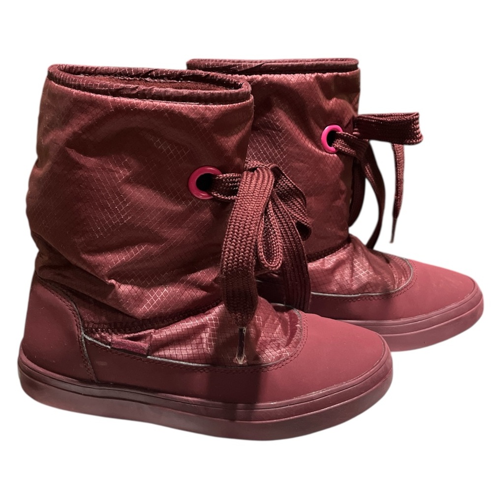 CROCS Women's Waterproof Boots - Burgundy